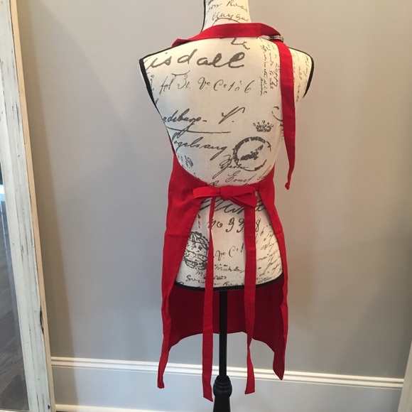 ⭐️HOST PICK⭐️ Williams Sonoma Bambi apron - Picture 4 of 8